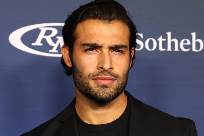 Sam Asghari blickt offenbar anders als Britney Spears auf seine gescheiterte Ehe mit der Sängerin zurück.