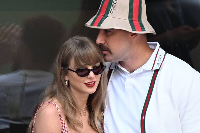 Taylor Swift und Travis Kelce, hier vor knapp einem Jahr, haben sich kürzlich verlobt.