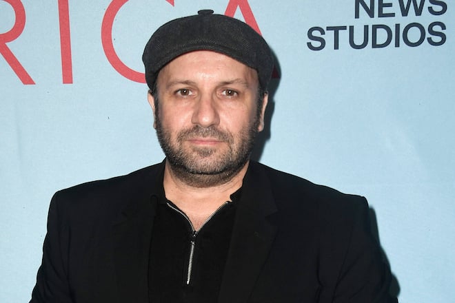 Brad Everett Young ist nach einem Autounfall gestorben.