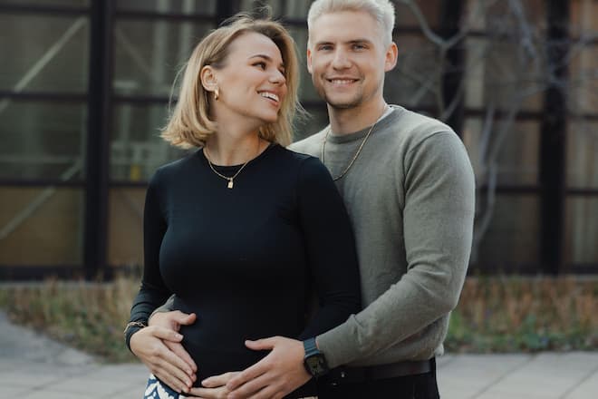 Lennart Borchert und Louisa Paul sind Eltern eines Jungen geworden.
