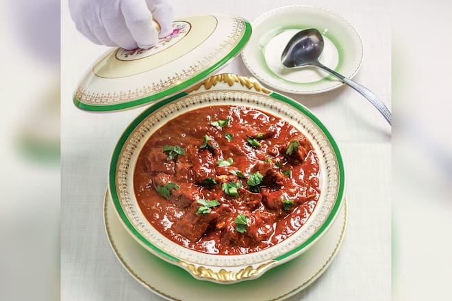 Kaiserin Elisabeth soll Gulasch, in Österreich Pörkölt genannt, verehrt haben.