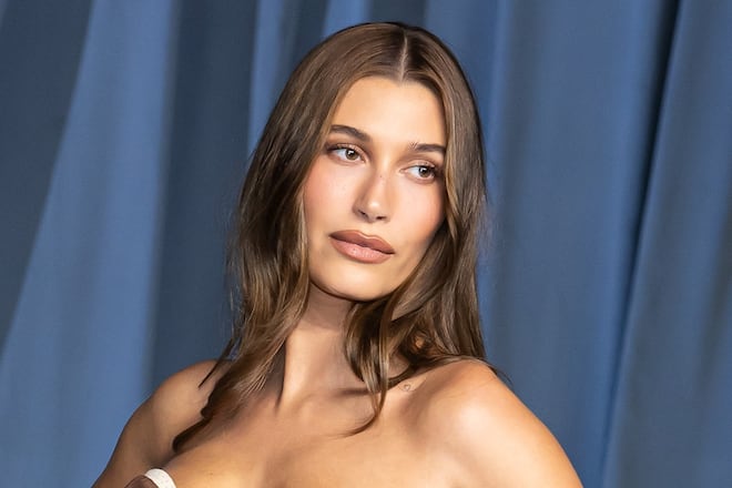 Hailey Bieber achtet strikt auf ihre Hauptpflege.
