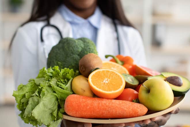 Gesunde Ernährung kann die Gelenke vorbeugen und Krankheiten wie Arthrose vorbeugen.