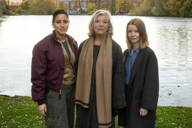 Almila Bagriacik, Jutta Speidel und Karoline Schuch (v.l.n.r.) drehen neue Kieler «Tatort»-Krimis.