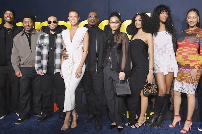 Myles Murphy, Christian Murphy, Eric Murphy, Paige Butcher, Eddie Murphy, Bella Murphy, Shayne Audra Murphy, Zola Murphy und Bria Murphy Xavier (v.l.) bei der Premiere of der Netflix-Doku «Being Eddie» in Los Angeles.