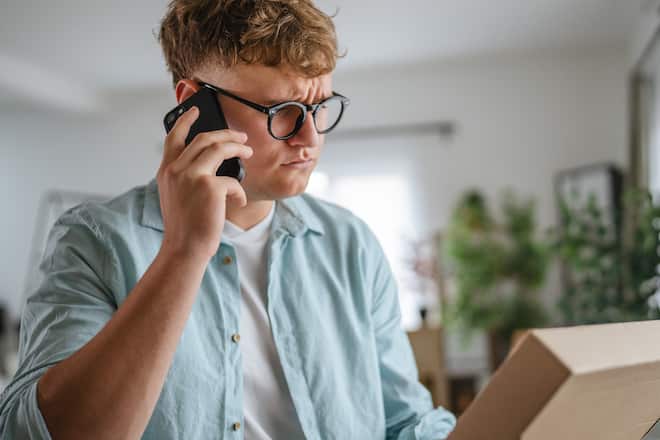 Pakete mit am Black Friday bestellten Weihnachtsgeschenken nicht geschlossen lassen!