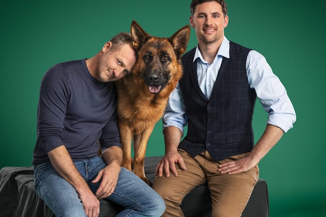 Maximilian Brückner (l.) und Ferdinand Seebacher (r.) bilden das neue Team um «Kommissar Rex».