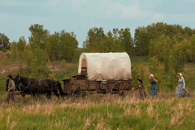 Auf der Suche nach einem neuen Zuhause: Die Familie Ingalls im «Unsere kleine Farm»-Reboot von Netflix.