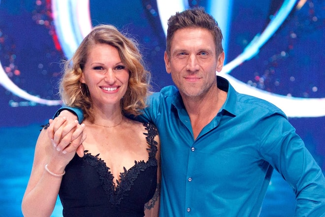 Janni Hönscheid und Peer Kusmagk lernten sich bei «Adam sucht Eva» kennen und lieben. Sie haben drei Kinder.