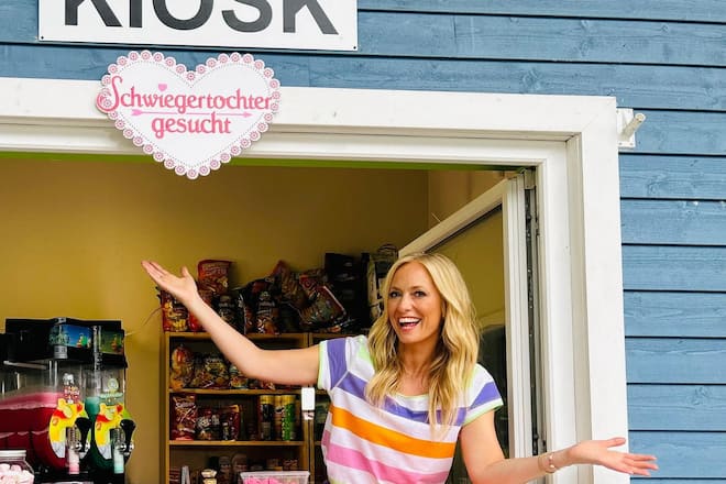 Angela Finger-Erben freut sich darauf, in der Show für frisches Liebesglück zu sorgen.