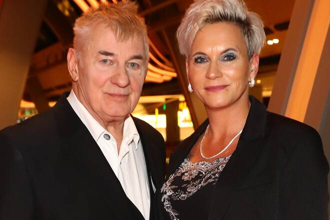 Heinz Hoenig und Annika Kärsten-Hoenig hoffen, dass die Operation gut verlaufen wird.