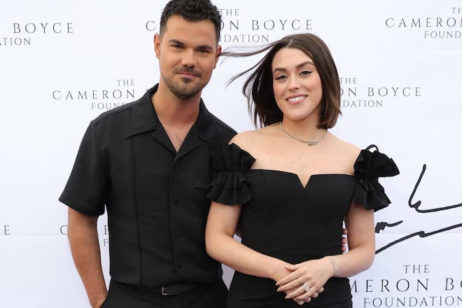 Besuchten zusammen das Konzert von Taylor Swift in London: Taylor Lautner mit seiner Ehefrau Tay Lautner.