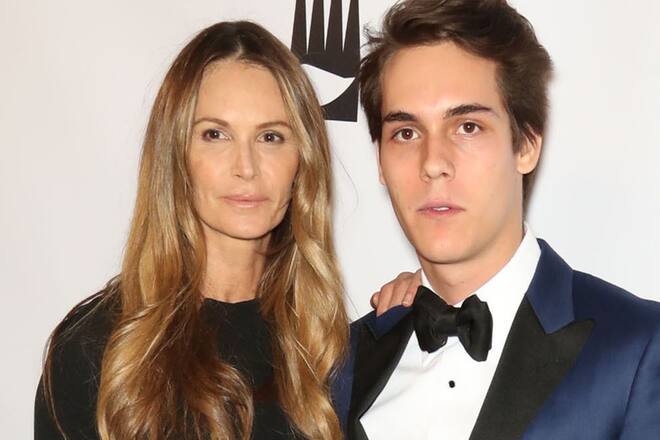 Elle Macpherson mit ihrem älteren Sohn Flynn Busson.