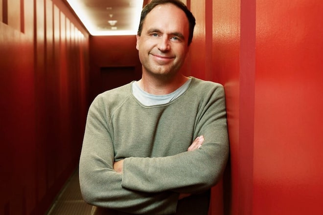 Jonas Friedrich kehrt zu seinen TV-Anfängen zurück.