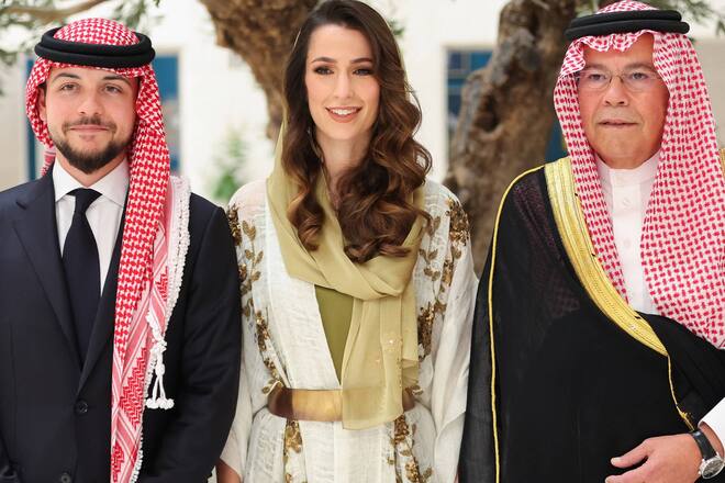 Prinzessin Rajwa mit ihrem Ehemann Hussein (li.) und Vater Khaled.