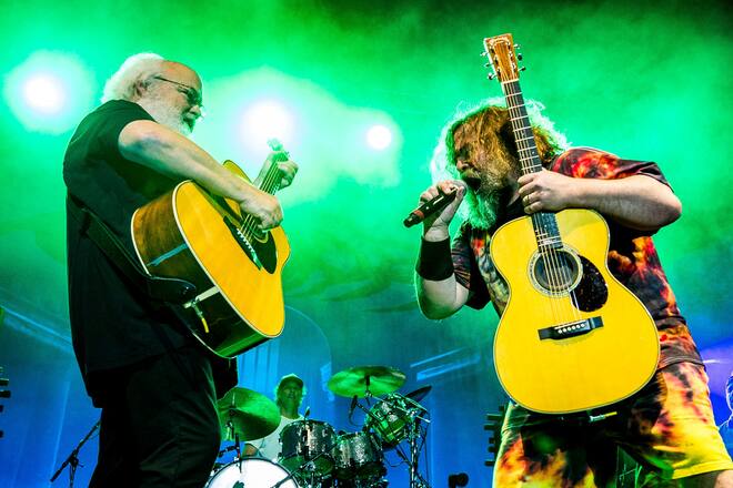 Kyle Gass (l.) und Jack Black während eines Auftritts als Tenacious D.