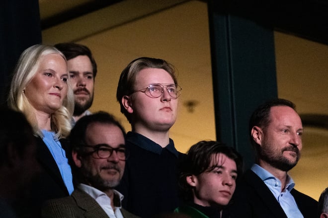 Die norwegischen Royals beim Handball-Spiel in Oslo.