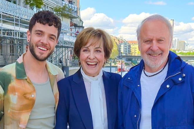 ESC-Pressekonferenz mit (v.l.): Luca Hänni, Paola Felix und Peter Reber.