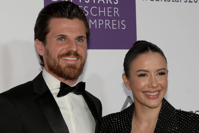 Seit 2022 sind Jonas und Laura Hofmann offiziell zusammen.