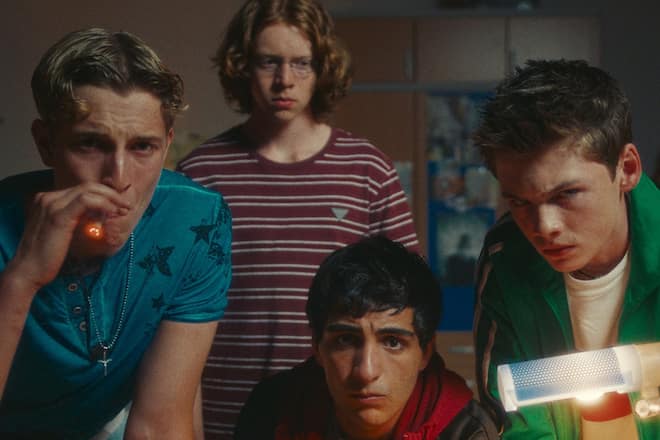 Die jungen «Chabos» der ZDFneo-Serie (v.l.n.r.): PD (Jonathan Kriener), Gollum (Arsseni Bultmann), Alba (Loran Alhasan) und Peppi (Nico Marischka).