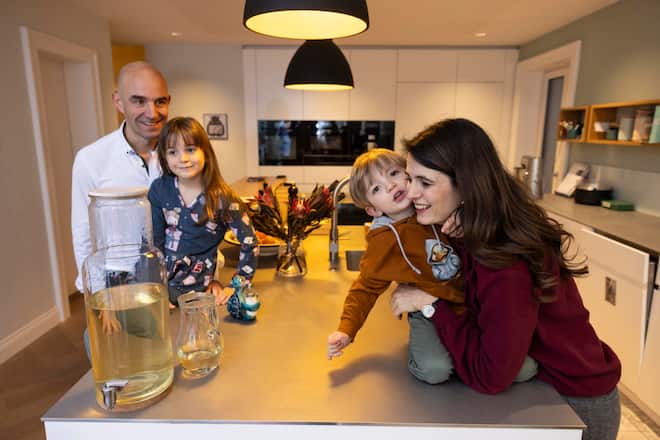 Andrea und Georgos Pallas, Pallas Kliniken