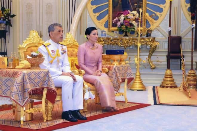Königin Suthida und König Maha Vajiralongkorn