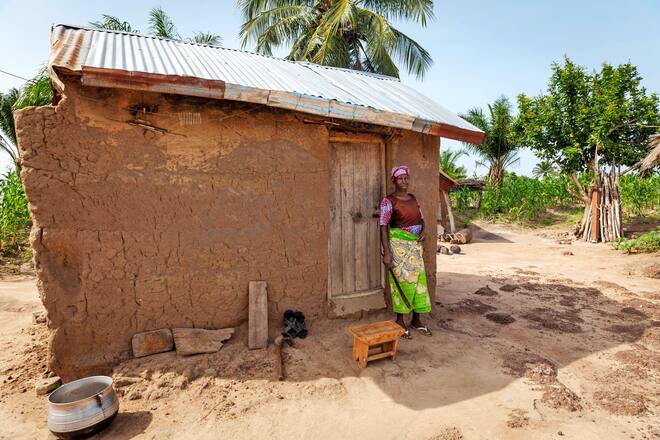 Abra Mayaba war vier Jahre lang blind. Ihre Familie bezahlte den Selbstbehalt für die Augenoperation mit einer Ziege.