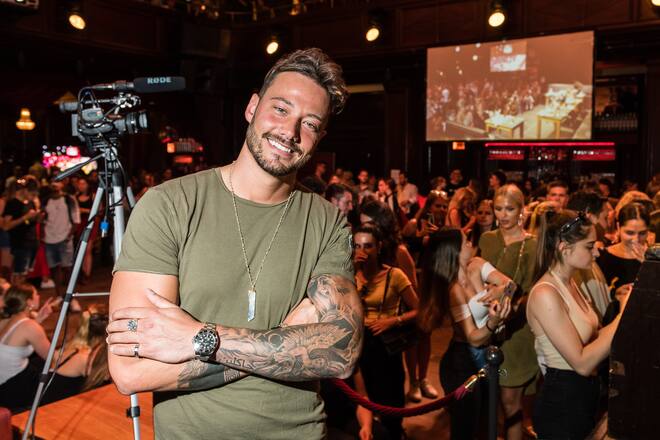 Bachelorette Finale 2019 Clive Bucher