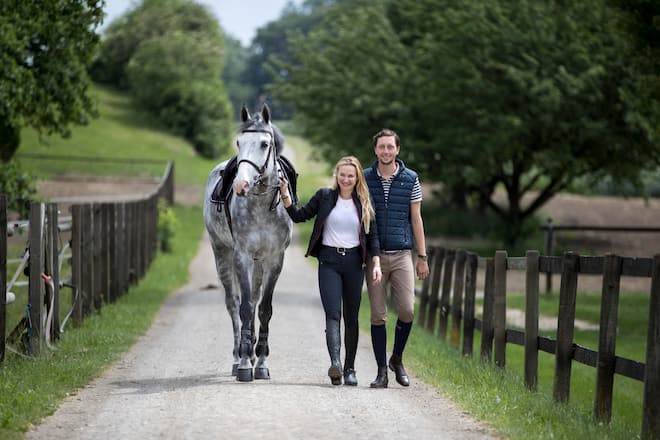 Springreiter Martin Fuchs mit neuer Freundin Paris Sellon in der Schweiz April / Mai 2018