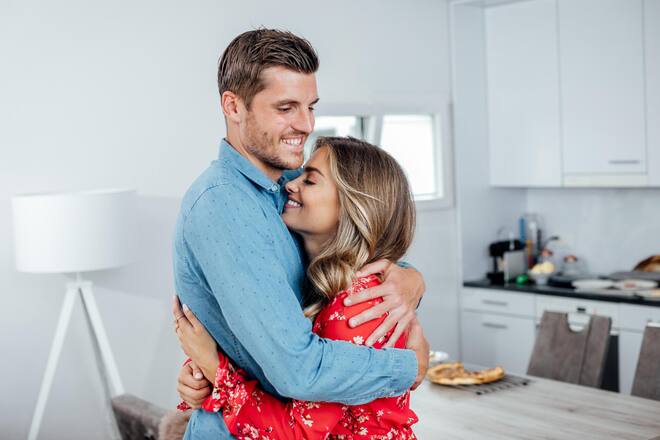 Jennifer Bosshard und Freund Pascal Schürpf in ihrer Wohnung bei SI Homestory 2018