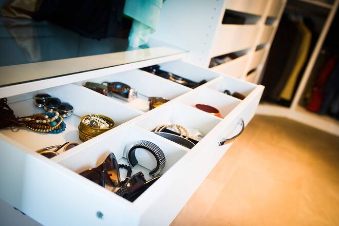 Miriam Rickli zeigt ihre Wohnung: Schmuckschublade