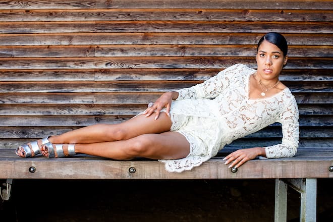 Mujinga Kambundji (ohne Freund) Mode, Fotos