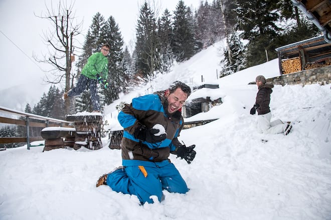 Marc Trauffer mit Kindern