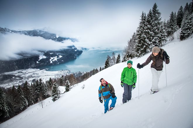 Marc Trauffer mit Kindern