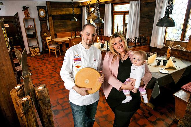 Küchenchef Mario Inderschmitten mit Familie