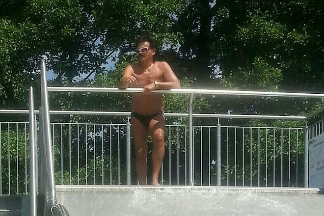 Peter Nyffeler (Blick) Facebook Fotos Sünneler Badi