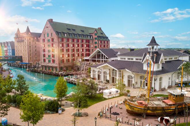 Das Hotel zum Wasserpark liegt direkt beim Eingang.