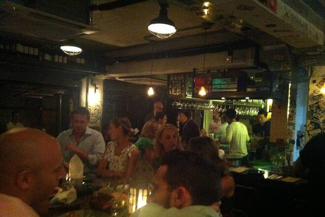 Saturday Night Fever Ramon Joss, Nightlife in Hong Kong