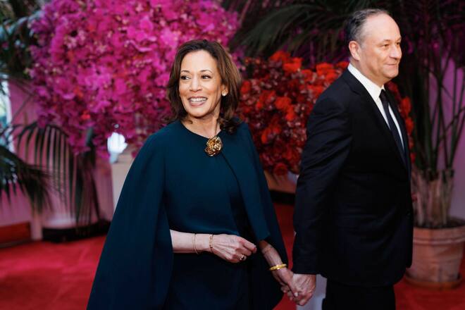 United States Vice President Kamala Harris and second gentleman Doug Emhoff are seen in the Booksellers Room of the White House in Washington DC, during the State Dinner for Kenyan President William Rutos official State Visit to the United States on Thursday, May 23, 2024. Copyright: xAaronxSchwartzx/xCNPx/MediaPunchx