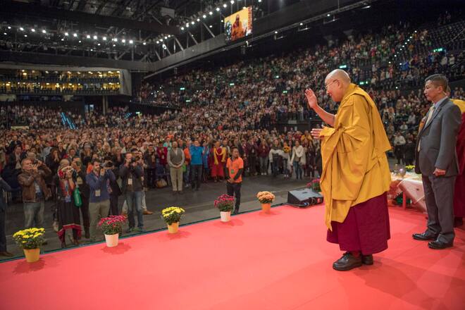 His Holiness the 14th Dalai Lama, Visit to Switzerland, 12.-15. October 2016, Photo Manuel Bauer / Unterweisungen im Hallenstadion Zürich, 14.10.2016