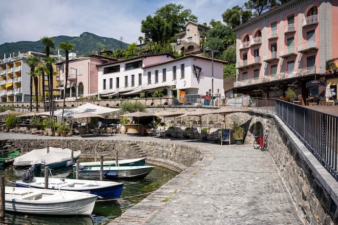 Christas Tipp: Am Ende der Seepromenade auf dieser Strasse weitergehen bis nach San Michele, von wo aus man eine tolle Aussicht hat.