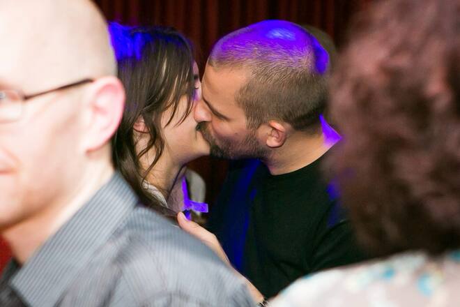 Stress und Ronja Furrer knutschen an UGG Fashionshow