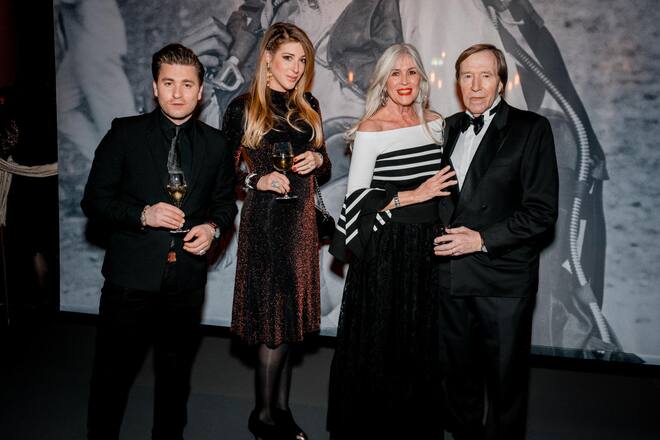 Baschi, Alana Netzer mit Elvira und Günter Netzer, 2018