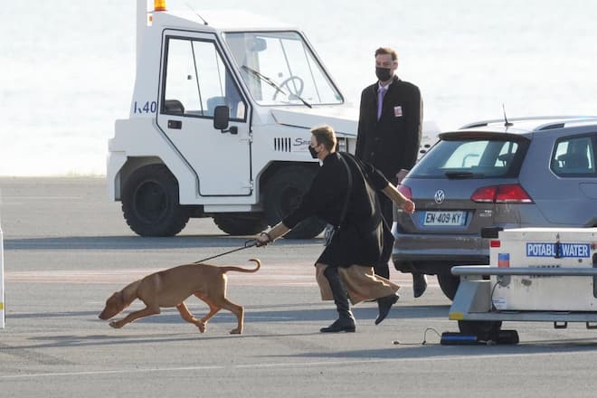BGUK_2261210 - MONACO, FRANCE - Charlene, Princess of Monaco arrives back in Monaco after reports of Prince Albert being âfuriousâ after ex-girlfriend Nicole Coste's âinappropriateâ comments about her. Pictured: Charlene, Princess of Monaco BACKGRID UK 8 NOVEMBER 2021 UK: +44 208 344 2007 / uksales@backgrid.com USA: +1 310 798 9111 / usasales@backgrid.com *UK Clients - Pictures Containing Children Please Pixelate Face Prior To Publication*