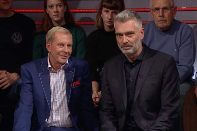 Kurt Aeschbacher als Gast Sandro Brotz in der «Arena»