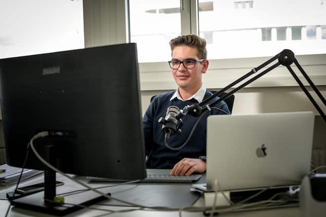 Junge Talente Sammelstory. jungunternehmer Diego Simone gruendete mit 13 sein unternehmen. Bild © Remo Naegeli