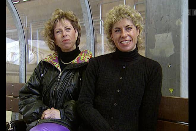 Denise Biellmann und ihre Schwester Silvia Screenshot SRF «Dok» «Geboren am...»