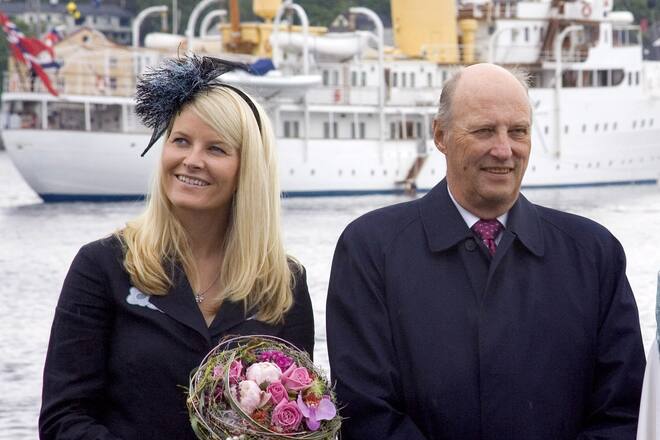 Kronprinzessin Mette-Marit und König Harald V.