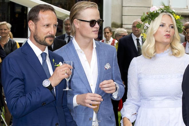 Kronprinz Haakon, seine Frau Mette-Marit und ihr Sohn aus erster Ehe, Marius Borg Høiby, bei einem Anlass 2016. Letzte Woche wurden die drei gemeinsam in London gesichtet.