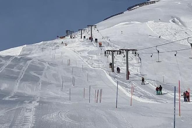 Das ist mein Element: Natürlich der Schnee. Er hat mir so viele Glücksmomente beschert, und der Winter ist meine liebste Jahreszeit.